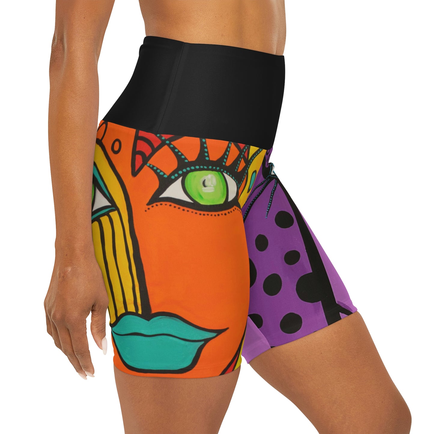 rechte Seite einer Yoga Shorts der Marke ZeniArt, welches das Motiv Orange Woman zeigt