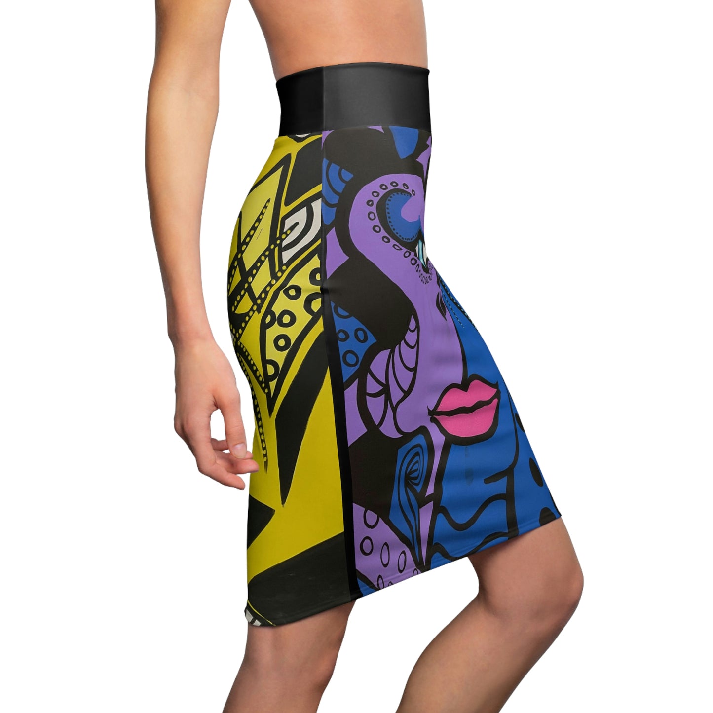 seitliche Aufnahme eines Modell, welches den Bleistiftrock Cobra/Cheetah Woman trägt. gut zu sehen ist an der Seite die Trennung der beiden Motive aus der Divenkollektion von ZeniArt