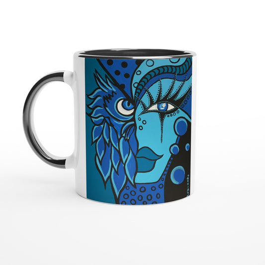 linke Seitenaufnahme der Blue Owl Woman Tasse der Marke ZeniArt mit schwarzem Griff