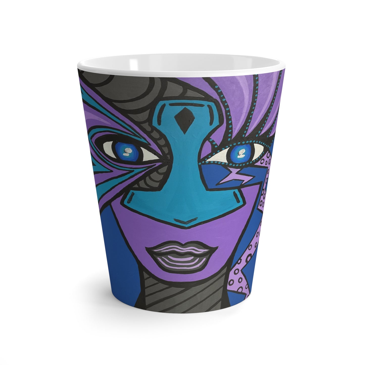 Ansicht der Hammer of Thor Lattetasse von vorne
